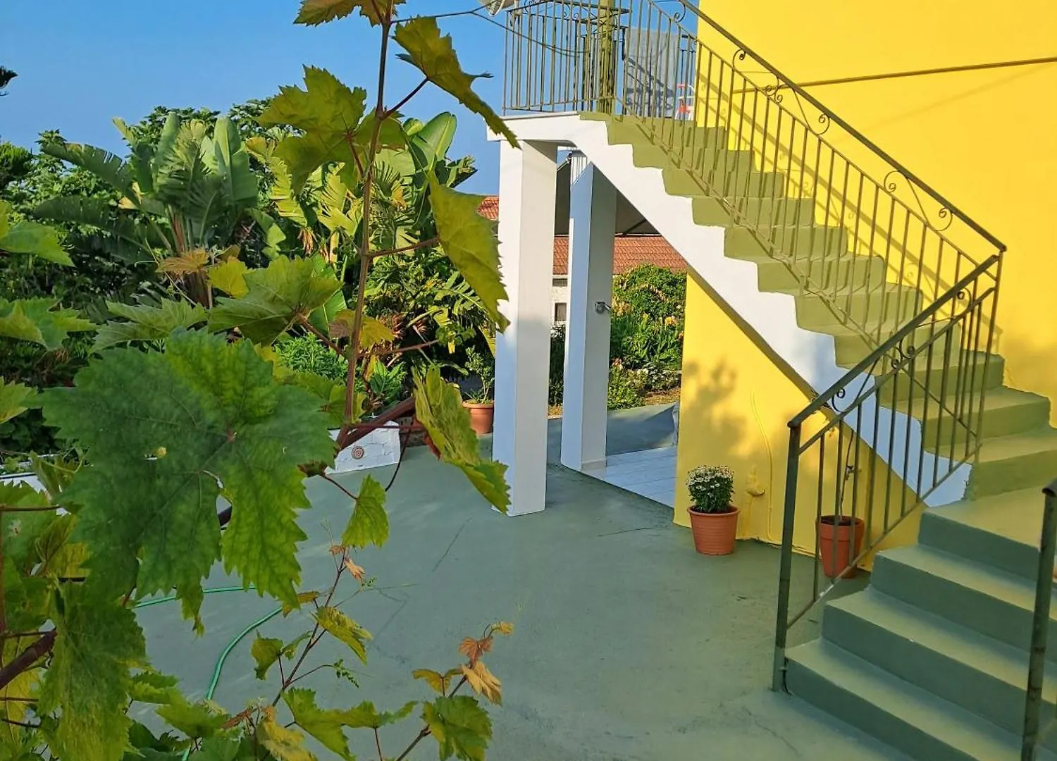 Palati Villa Ratzaklion